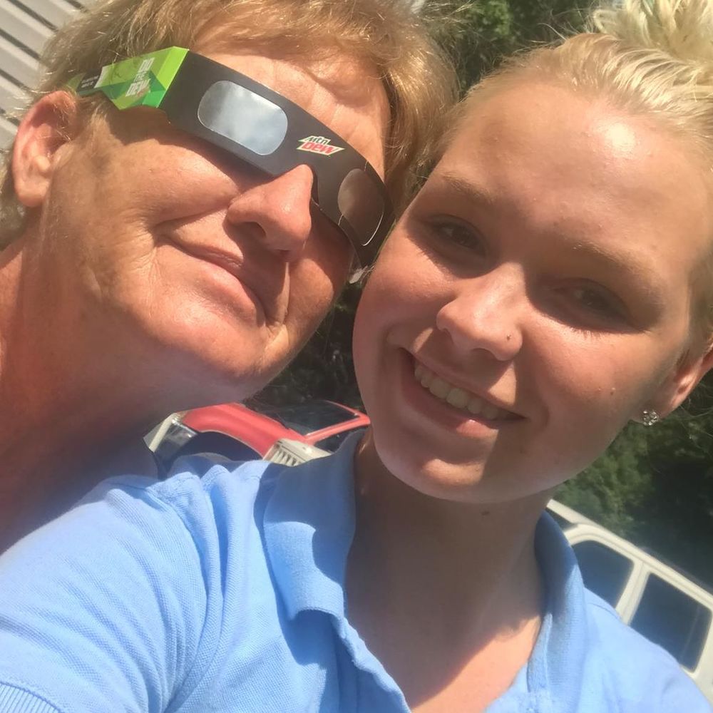 Meet your Posher, Robin